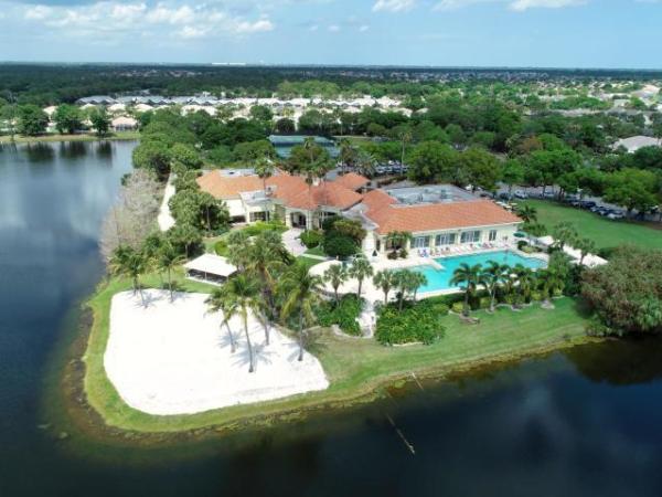 Isle Of Granada, 215 NW Zanzibar Pl, Port St. Lucie, Florida 34986, image 3