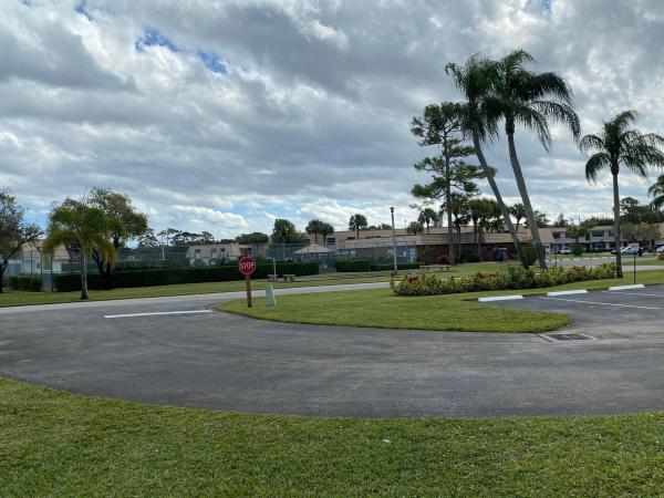 Oak Court, 4157 Oak Terrace Dr, Greenacres, Florida 33463, image 2