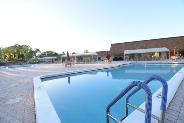 Abbey Village, 14 Willowbrook Ln #207, Delray Beach, Florida 33446, image 1