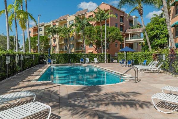 Park Place, 1650 Presidential Way #110, West Palm Beach, Florida 33401, image 1
