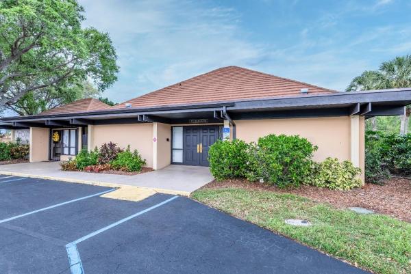 Woodland Lakes, 5380 Woodland Lakes Dr #118, Palm Beach Gardens, Florida 33418, image 3