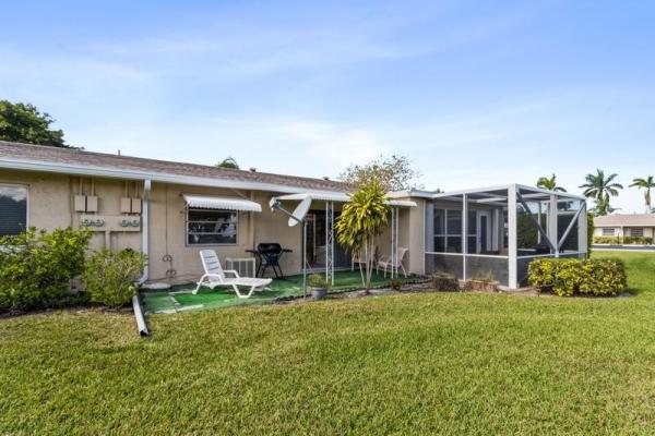 Boca Lakes, 8696 Belle Aire Dr, Boca Raton, Florida 33433, image 2