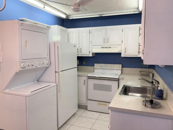 Boca Lakes, 8540 Chevy Chase Dr, Boca Raton, Florida 33433, image 2