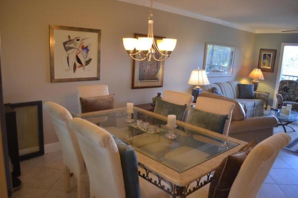 Huntington Lakes 5, 7290 Ashford Pl #404, Delray Beach, Florida 33446, image 1