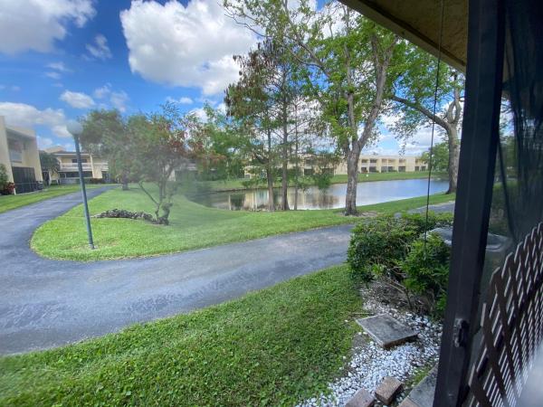 Woodbridge Lakes, 1523 Woodbridge Lakes Cir, West Palm Beach, Florida 33406, image 2