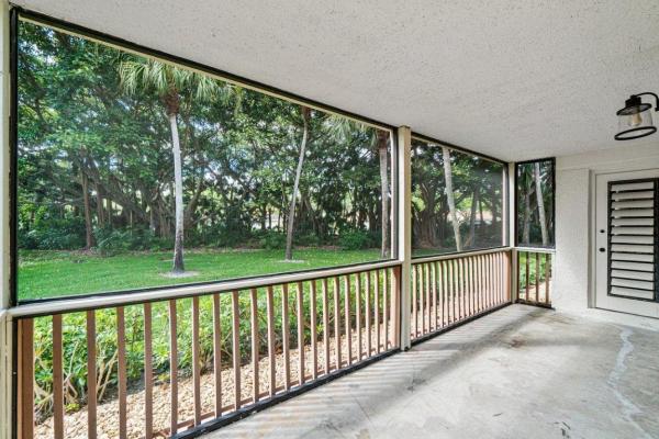 Golf Villas, 116 Brackenwood Rd, Palm Beach Gardens, Florida 33418, image 1