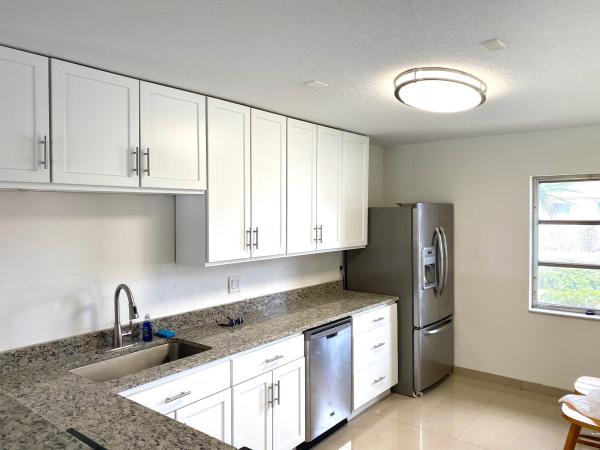 Fernley 2 At Cresthaven Townhomes, 5725 Fernley Dr E #21, West Palm Beach, Florida 33415, image 2