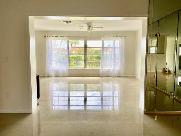Fernley 2 At Cresthaven Townhomes, 5725 Fernley Dr E #21, West Palm Beach, Florida 33415, image 1