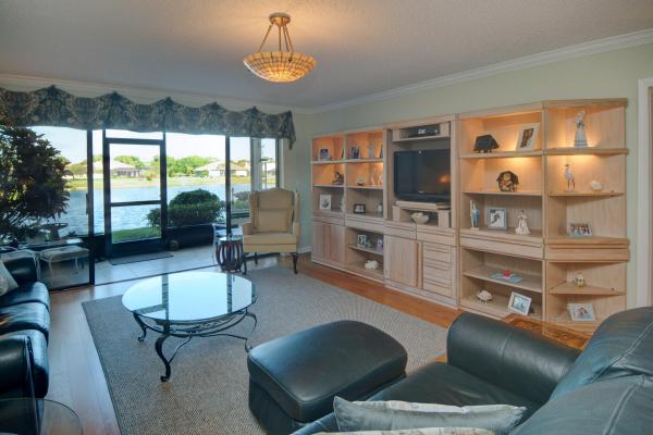Lakeshore Village Of Meadowood, 3351 Twin Lakes Ter #103, Fort Pierce, Florida 34951, image 2