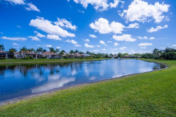 Manchester Lakes At Wycliffe, 3836 Netherlee Way, Lake Worth, Florida 33449, image 2