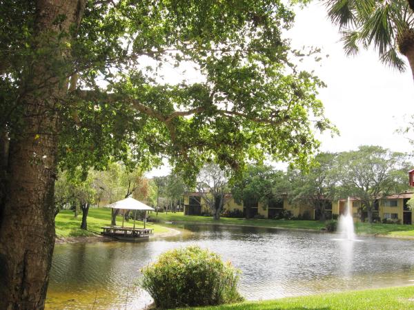 Boca Terrace, 842 SW 9th Street Cir #102, Boca Raton, Florida 33486, image 1