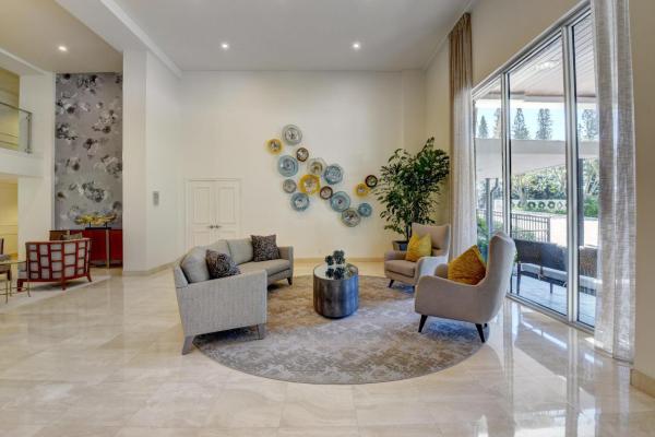 Lake House South, 875 E Camino Real, Boca Raton, Florida 33432, image 2