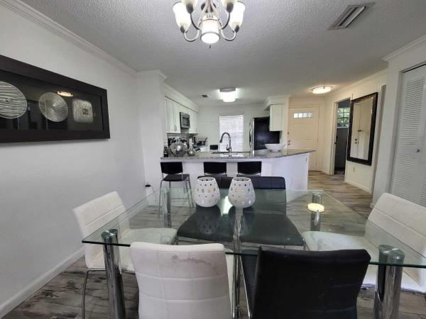 Georgian Courts, 13484 Old Englishtown Rd, Wellington, Florida 33414, image 2