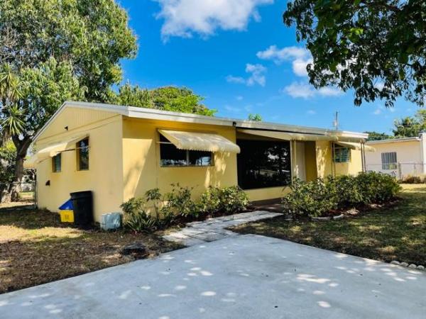 Seminole Manor, 452 Tuskegee Dr, Lake Worth, Florida 33462, image 1