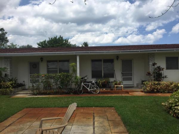 Jupiter Acres, 19012 SE Hillcrest Dr, Tequesta, Florida 33469, image 1