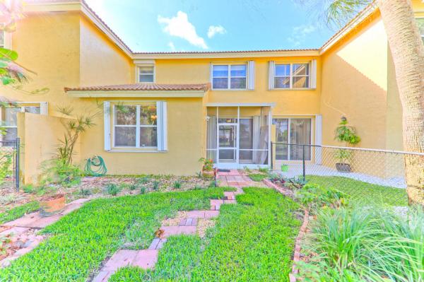 Sterling Place At Pembroke Shores, 16871 SW 1st St, Pembroke Pines, Florida 33027, image 1