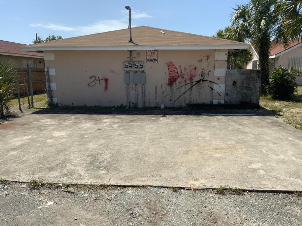 Freshwater, 905 9th St, West Palm Beach, Florida 33401, image 3