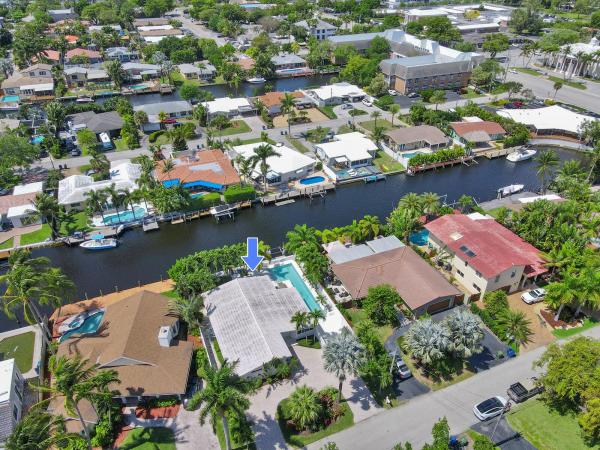 Middle River Manor, 2409 NE 19th Ave, Wilton Manors, Florida 33305, image 1