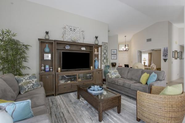 La Cristal At Crystal Pointe, 2532 La Cristal Cir, Palm Beach Gardens, Florida 33410, image 2