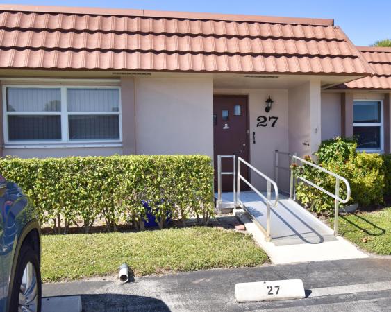 Fernley 2 At Cresthaven Townhomes, 5725 Fernley Dr E #27, West Palm Beach, Florida 33415, image 2