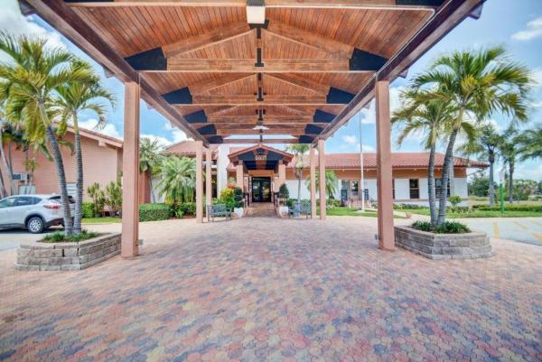 Palm Greens At Villa Del Ray, 5635 Queen Palm Ct #B, Delray Beach, Florida 33484, image 2