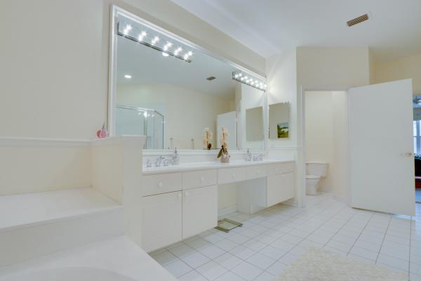 Cambridge At Wycliffe, 4661 Carlton Golf Dr, Lake Worth, Florida 33449, image 2
