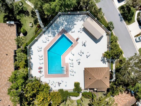Dunbar Woods, 1143 Duncan Cir #104, Palm Beach Gardens, Florida 33418, image 2