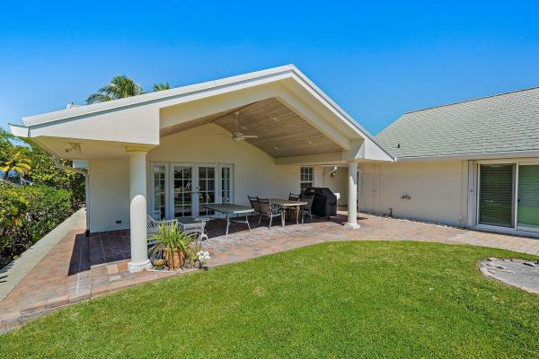 Hidden Key, 11863 Lake Shore Pl, North Palm Beach, Florida 33408, image 1
