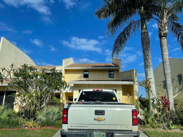 Woodbridge Lakes, 1701 Woodbridge Lakes Cir, West Palm Beach, Florida 33406, image 2