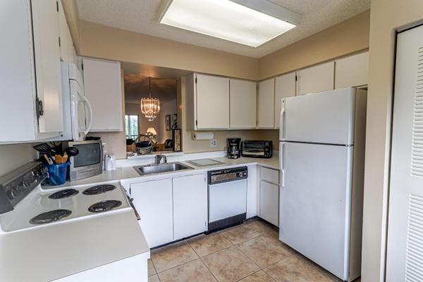 Huntington Lakes 4, 7341 Amberly Ln #309, Delray Beach, Florida 33446, image 3