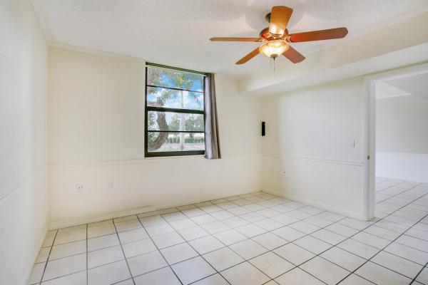 Whitehall, 3640 Whitehall Dr #103, West Palm Beach, Florida 33401, image 3