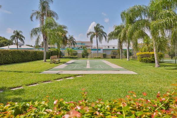 Villas On The Green, 717 S Us Highway 1 #301, Jupiter, Florida 33477, image 2