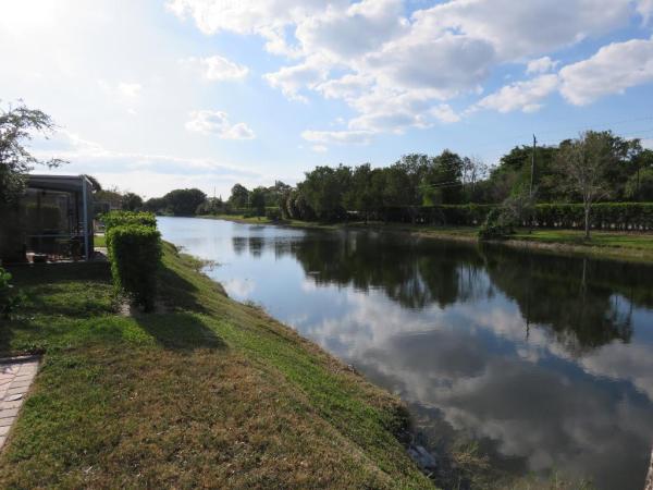 Boca Lakes, 8593 Boca Dr, Boca Raton, Florida 33433, image 2
