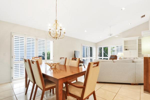 Canterbury, 258 Canterbury Dr W, Palm Beach Gardens, Florida 33418, image 1