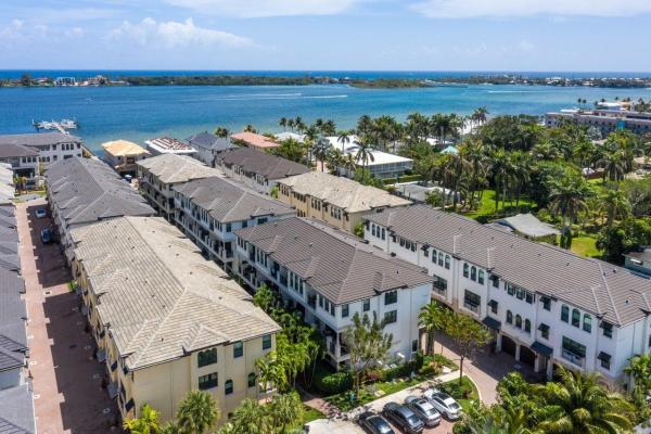 Casa Del Mar, 603 Windward Cir S, Boynton Beach, Florida 33435, image 1