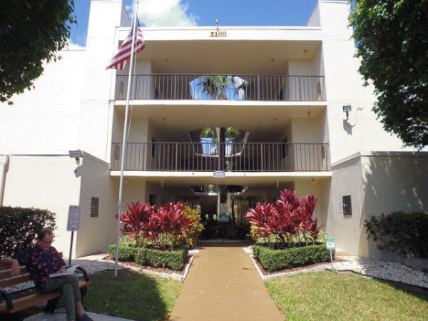 Banyan At Las Verdes, 5100 Las Verdes Cir #124, Delray Beach, Florida 33484, image 1