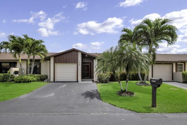 Philodendron At Las Verdes, 15767 Philodendron Cir, Delray Beach, Florida 33484, image 1