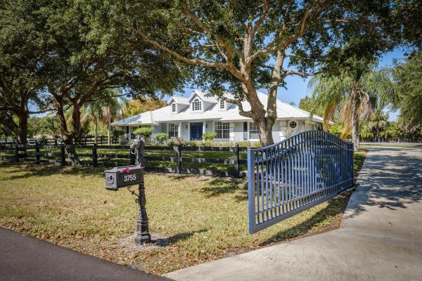 Southfields, 3755 Fieldview Way, Wellington, Florida 33414, image 3