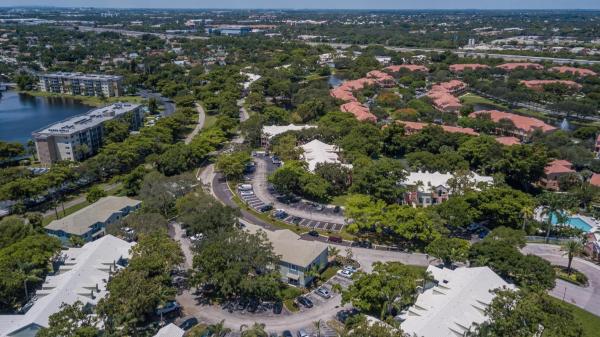 Bahia At Delray, 1225 Crystal Way #102, Delray Beach, Florida 33444, image 2