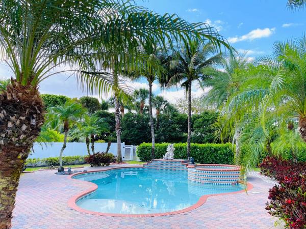 Easton Village, 9090 Alexandra Cir, Wellington, Florida 33414, image 1