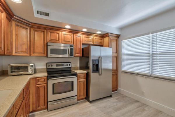 Martinique Village, 4402 Martinique Ct #D1, Coconut Creek, Florida 33066, image 1