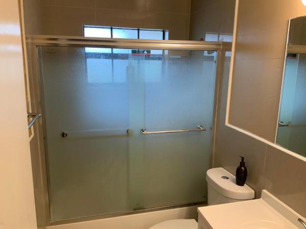 Westchester Townhouses, 4296 Woodstock Dr #D, West Palm Beach, Florida 33409, image 2