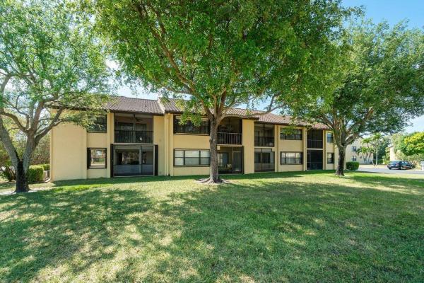 Lucerne Greens, 4711 Lucerne Lakes Blvd E #102, Lake Worth, Florida 33467, image 1