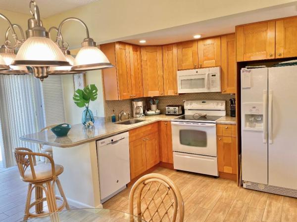 639 Snug Harbor Dr #0020, Boynton Beach, Florida 33435, image 3