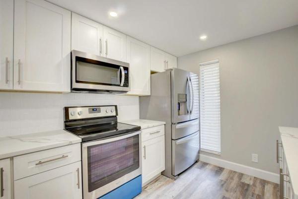 Boca Bayou, 20 Royal Palm Way #1030, Boca Raton, Florida 33432, image 1