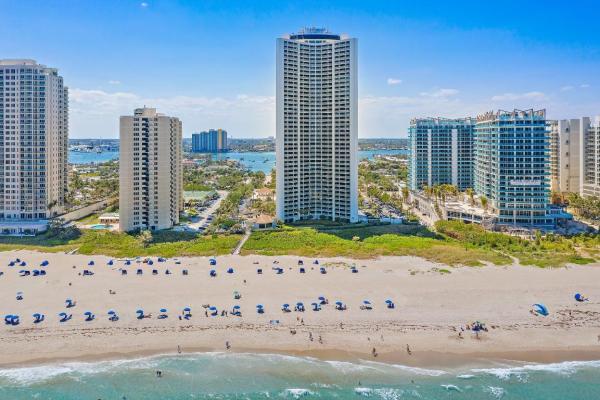 Tiara, 3000 N Ocean Dr #35F, Riviera Beach, Florida 33404, image 2