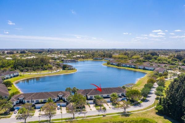 Emerald Lake Townhomes, 4230 Emerald Vis, Lake Worth, Florida 33461, image 1