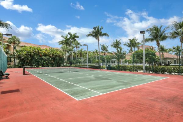 The Villas At Emerald Dunes, 6434 Emerald Dunes Dr #203, West Palm Beach, Florida 33411, image 2