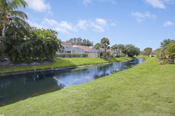 Rainwood West, 1135 Rainwood Cir W, Palm Beach Gardens, Florida 33410, image 2