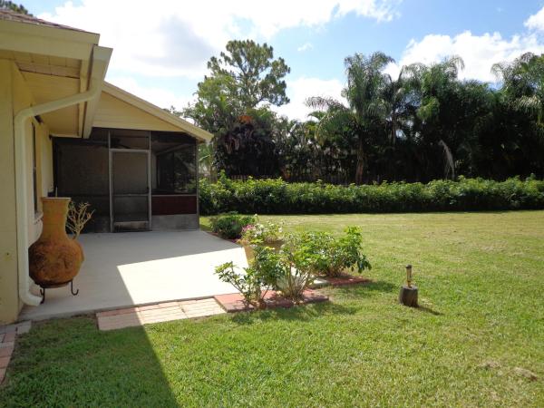 Sugar Pond Manor, 1241 Staghorn Ct, Wellington, Florida 33414, image 2